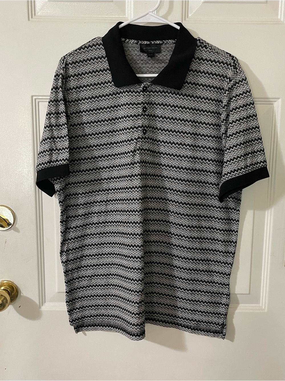 Magaschoni Black and Gray Chevron Knit Polo